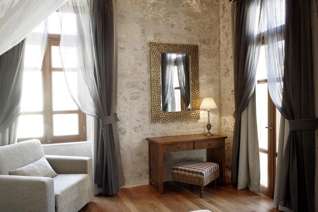 Leo Hotel Rethymno  Ngoại thất bức ảnh